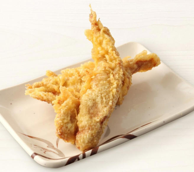 ・冷たくてホタテの旨味たっぷり！冷たーい旨塩うどん, ・彩鮮やか！とんでもない旨味の冷たーい海鮮旨塩うどん, ・一番人気！鬼おろし肉ぶっかけうどん, ・夏バテしててもするする入る！すだちおろしぶっかけうどん, ・いろいろ乗ったおかずがうれしい♡定番うどん弁当, ・みんな大好きえびが入った！えび天と定番おかずのうどん弁当, ・サクッとジューシー！かしわ天と定番おかずのうどん弁当, ・だしのうまみを味わって！かけうどん, ・間違いない組み合わせ☆とろ玉うどん, ・老若男女問わず愛される♡きつねうどん, ・最後の1滴まで味わいたい！カレーうどん, ・芋の甘さが幸せ♡さつまいも天, ・丸亀人気No.1！名物かしわ天, ・野菜嫌いな子どもにも☆野菜かき揚げ, ・テイクアウトしてあと一品やお弁当に◎ちくわ磯辺天, ・しみじみおいしい懐かしの味☆おむすび（梅）, ・うどんとの相性抜群！いなり, ・いろいろ乗せてオリジナル丼ができるかも！？白ごはん, ・健康志向の方にも☆大根おろし, ・ちょい足しして味変を楽しんで♪明太子, ・食欲がないときにも！とろろ, ・全メニューに合わせたい♡温泉玉子, ・隠れた主役！きつねあげ, ・最高のデザート、うどーなつもお持ち帰りできる♡, ・安心するおいしさのうどんスイーツ♡, ・新感覚のうどんスナック！シェイクぴっぴ 無限コンソメ味, ・モバイルオーダー, ■丸亀製麺のテイクアウト料金について, ■丸亀製麺のテイクアウトは全店舗でやってる？, ・公式アプリをダウンロードしてクーポンをゲットしよう, ・こまめにアプリをチェックして最新のお得情報を手に入れよう