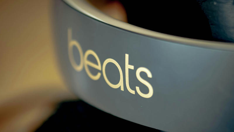 6. Beats Studio Wireless 1. Sony WH-1000XM6, 2. Anker Soundcore Space Q45 Wireless, 3. JBL Tour One M2, 4. Bose QC45, 5. Sony WH-1000XM4, 6. Sennheiser HD 800 S, 7. Anker Soundcore Life Q30 Wireless, 8. Insignia NS-HAWHP2, 9. Monolith by Monoprice M565C, 10. Soundcore Space One, 1. Beats Solo 3 Wireless, 2. Blue Lola, 3. Sony Extra Bass XB950BT, 4. Razer Kraken USB, 5. 2024 Apple AirPods Max, 6. Beats Studio Wireless, 7. Sennheiser Urbanite XL, 8. JBL Everest Elite 300, 9. Sonos Ace, 10. Dyson OnTrac