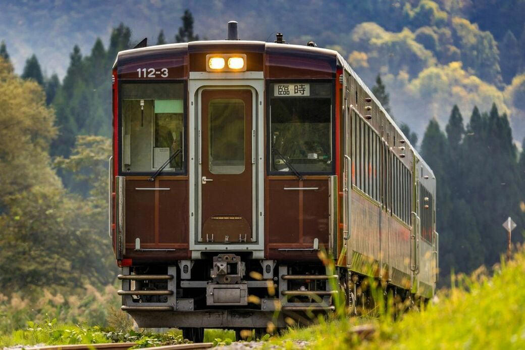 「鉄道」を資源に町の活性化を, 「異例」の通勤特急が登場, 全国の高校生招き「誘客」案募る, 最優秀賞は「星の街」をPR, 次なる町の行動は？