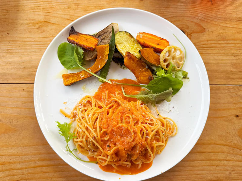 【人気No.1】「濃厚リコッタチーズのトマトソーススパゲティ」, 【変わり種】「カルボナーラLORO風」, 「平日限定ランチ」がお得！, メニュー(2025年8月7日時点)