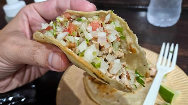 ・メキシコのホームパーティー！？, ・タコスと3種のホットソース, ・初体験の味わい, ・超リアルな家庭料理, ・今回ご紹介した飲食店の詳細データ