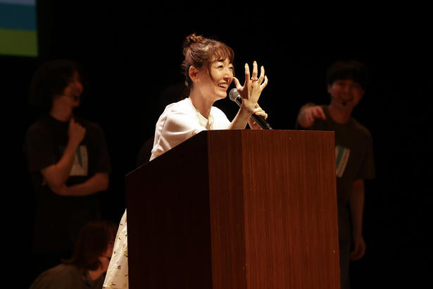 出演者が歌いながら登場…菅井友香は欅坂46「危なっかしい計画」を披露, 架空番組のエンディングで潮紗理菜が登場, 夜の学生向け番組はROCKではなくJAZZ, 花澤香菜「消滅しろ！　転売ヤーーー!!」, ダウ90000「昨日『キングオブコント』で負けて、すぐの仕事がこれです！」, 山崎怜奈、番組6年目に向け意気込み「リスナーやゲスト、スタッフに支えていただきながら」