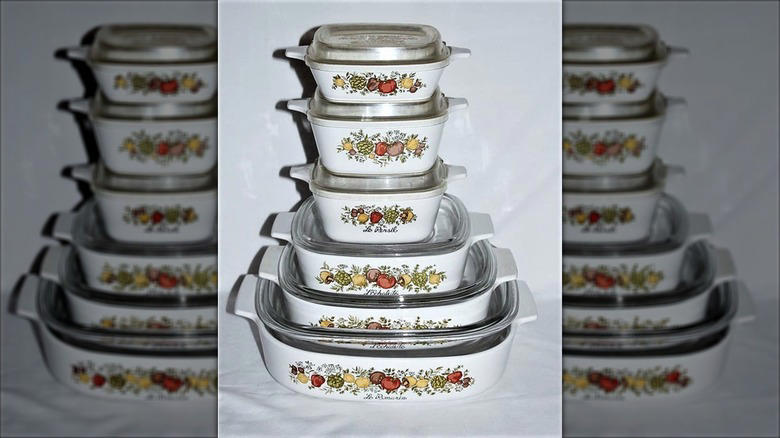 Dynaware Cookware Sets, Dansk Købenstyle Cookware Sets, Revere Ware Copper Cookware Sets, Wagner Cast Iron Skillet Sets, Royal Prestige Waterless Cookware Sets, Catherineholm Enamelware Cookware Sets, Salad Master Waterless Cookware Sets, Rare And Popular Printed Pyrex Cookware Sets, Griswold Cast Iron Cookware Sets, Kitchen Craft Waterless Cookware Sets, Le Creuset Cookware Sets, Vintage Copper Cookware Sets, Visions CorningWare Amber Glass Cookware Sets, CorningWare Blue Cornflower Cookware Sets, CorningWare Spice Of Life Cookware Sets