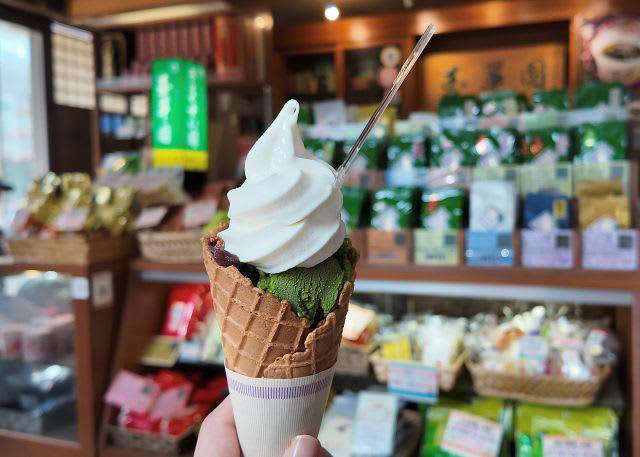 昭和8年創業・老舗のお茶の問屋さん【玉翠園（ぎょくすいえん）】, 毎日違う味が楽しめる、自家製【雪萌えパフェ】, まるで料亭の味【雪もみじ茶漬】, 本物の日本茶に癒される, 【お茶の玉翠園 本店】, 【プロフィール】くらしのつららさん／動画クリエーター