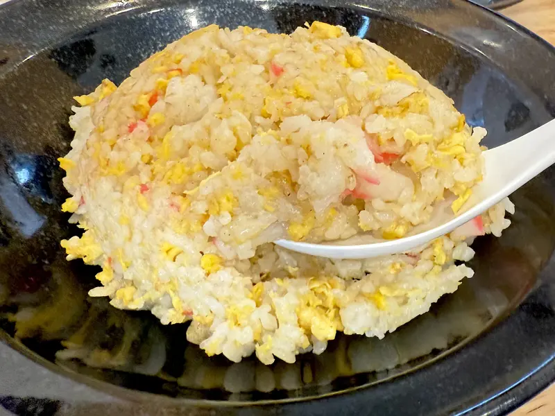 香りと食感、旨みに感動 しっとり系チャーハン　830円, 1週間で3500個も売れる『タレがいらない』餃子450円, 創業1967年 愛され続ける「十八番」, 試練を乗り越えて, 変わらない味、そして変わり続けていける味