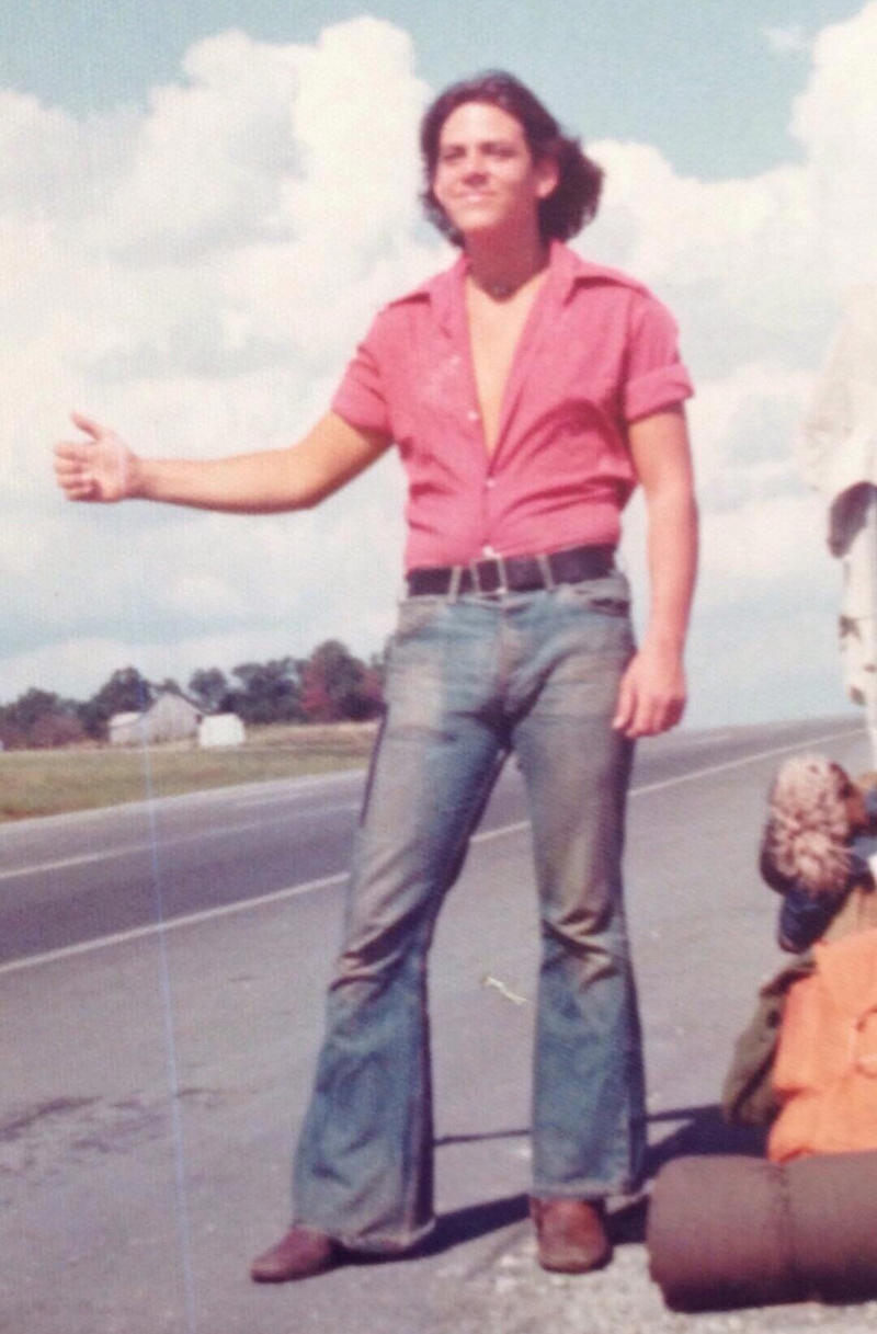16. A Man Hitchhikes By a Country Road, Circa 1972 1. Three Women Hitchhike Along Highway 1 in Big Sur, California, 1971, 2. Washington, D.C.-Bound Hitchhiker Seen on the New Jersey Turnpike, 1971, 3. ‘Make Sure To Smile and Not Look Like a Serial Killer’, 4. Fashion Shoot or Hitchhiker?, 5. ‘Two Women Hitchhiking in Toronto, Canada, 1974’, 6. Hippies Flash the Peace Sign as They Hitchhike, 1971, 7. ‘My Dad, Hitchhiking From Michigan to California, 1973’, 8. ‘My Mom Hitchhiking in California, 1972’, 9. A Hitchhiker Pictured With His Dog Tripper on Route 66, May 1972, 10. ‘My Dad Hitchhiking in Canada at 15 Years Old, 1974’, 11. Hitchhiking on Steroids: Boys Catch a Free Ride on the Back of a City Bus in New York City, 1970, 12. Ozzy Osbourne, aka the Prince of Darkness, Hitchhiking His Way Home, 1977, 13. ‘Hitchhiking in Boston, Massachusetts, Circa Early ’70s’, 14. Two Disheveled Hitchhikers Try Making Their Way to the Willie Nelson 4th of July Picnic Near Austin, Texas, 1980, 15. Paul McCartney of the Beatles Pretends to Hitchhike in Toronto, 1989, 16. A Man Hitchhikes By a Country Road, Circa 1972, 17. ‘My Cool Aunt Hitchhiking Through the Rockies in the ’70s’, 18. A 19-Year-Old Jim Carrey Shows His Unique Method of Hitchhiking, 1981, 19. ‘A Hitchhiker in Luxemburg, 1977’
