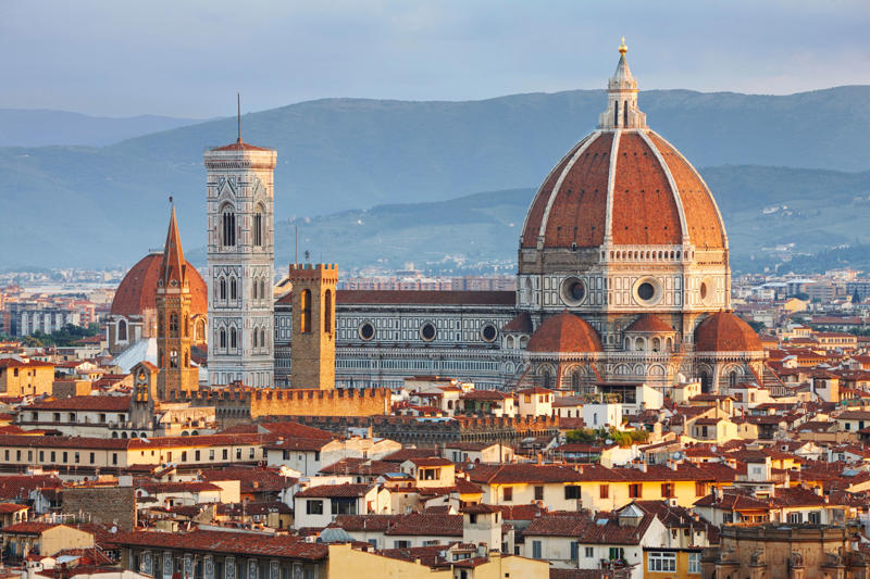 What is renaissance architecture?, History of renaissance architecture, How is the influence of renaissance architecture seen today, What are the main features of renaissance architecture?, Famous examples of renaissance architecture, Famous renaissance architects