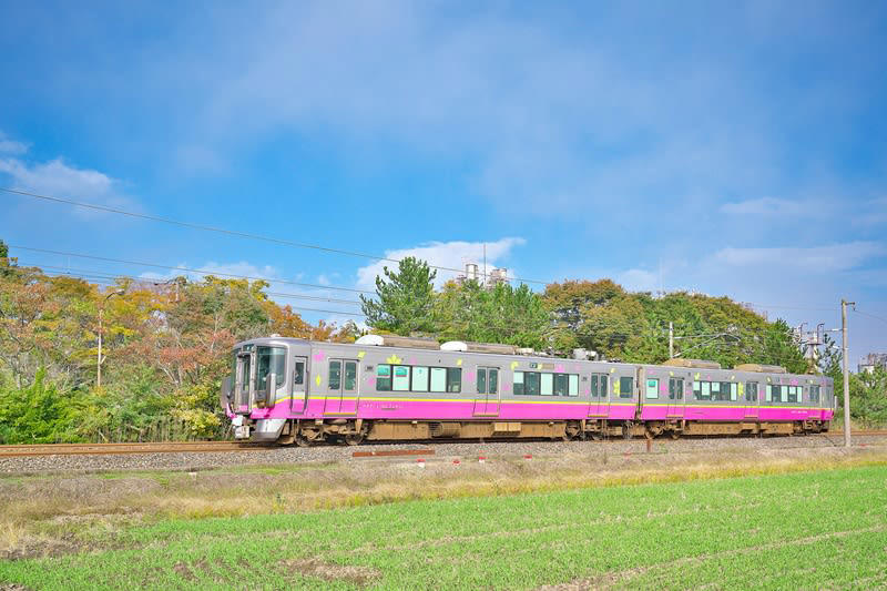青春18きっぷとは？, 「青春18きっぷ」の由来, 青春18きっぷの販売期間と利用期間, 【2025年夏季「青春18きっぷ」】価格と期間の早見表, 青春18きっぷの購入方法, 青春18きっぷの基本的なルールと注意点, 青春18きっぷで利用できる列車は？, 観光列車にも乗れる！, 「青春18きっぷ北海道新幹線オプション券」とは？, 特例として特急列車に乗れる区間は？, 特例として利用できる私鉄と区間は？, 青春18きっぷで、東京から大阪までは 何時間で移動できるの？