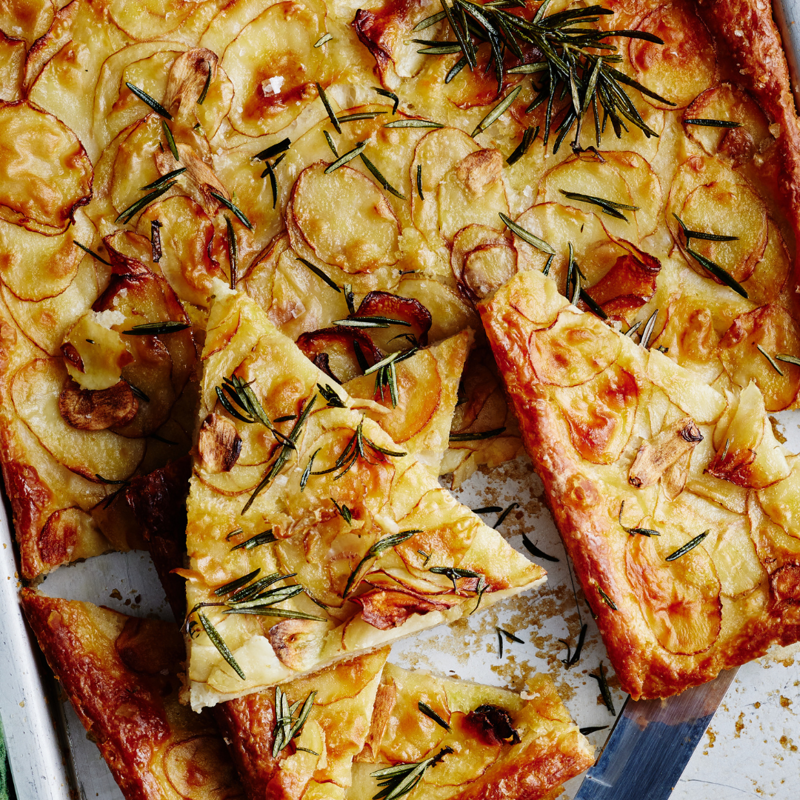 Ingredients, Why prove the cinnamon roll focaccia dough overnight?, Why use bread flour for focaccia?, How do I store the cinnamon focaccia?, More focaccia recipes
