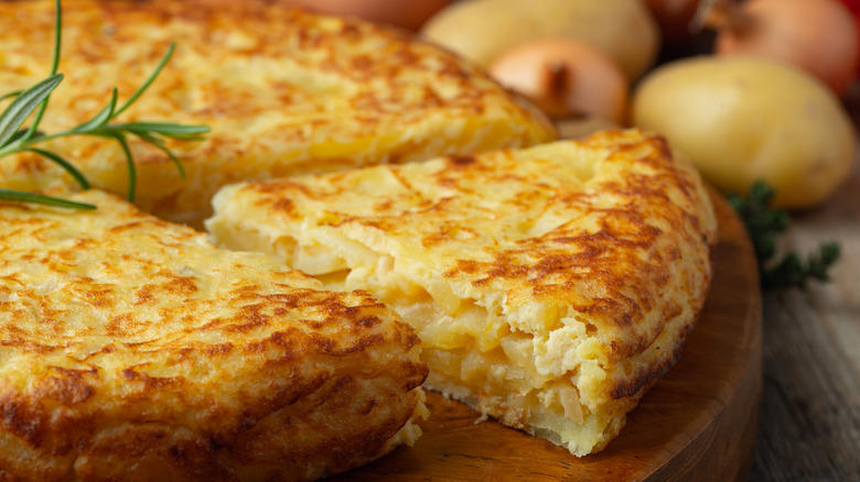 Sardines De Espeto, Tortilla Española, Pescados Fritos, Tortilla Del Sacromonte, Chirimoya, Fritura Malagueña, Ajo Blanco, Churros Con Chocolate