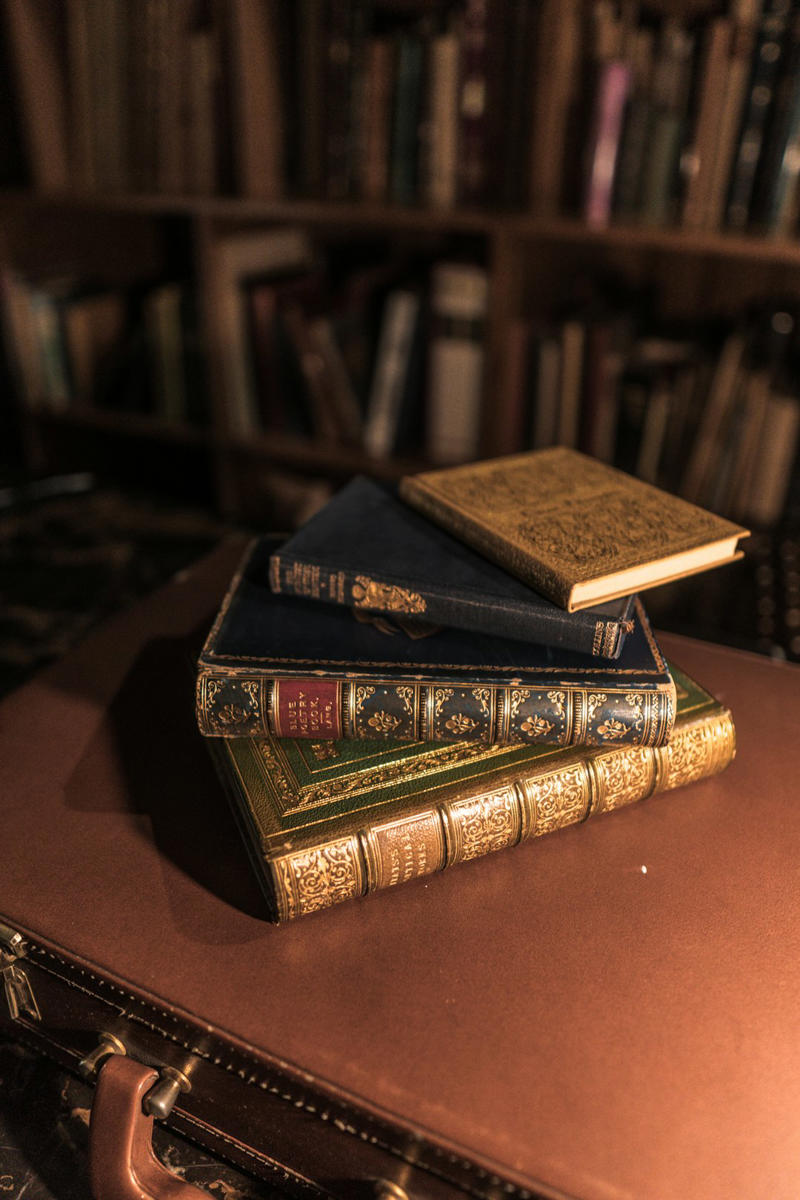 First Edition Books Old Vinyl Records, Vintage Toys From Your Childhood, Pokemon Cards, Baseball Cards, Vintage Christmas Ornaments, Vintage Board Games, First Edition Books, Vintage Dishware and China, Vintage Costume Jewelry, Old Musical Instruments, Vintage Electronics, Beanie Babies