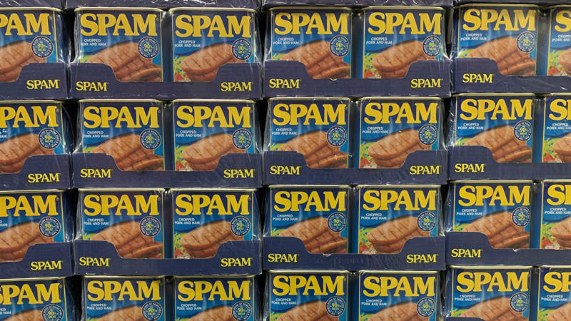 6. Spam 1. Macaroni And Cheese, 2. Buffalo Wings, 3. Cheeseburger, 4. Cornbread, 5. Apple Pie, 6. Barbecue Ribs, 7. Chicken Pot Pie, 8. Clam Chowder, 9. Meatloaf, 10. Pancakes With Maple Syrup, 1. Tuna Casserole, 2. Jell-O Salad, 3. Chipped Beef On Toast, 4. Liver And Onions, 5. Green Bean Casserole, 7. Egg Salad Sandwich, 8. Sloppy Joe, 9. Creamed Corn, 10. Ambrosia Salad