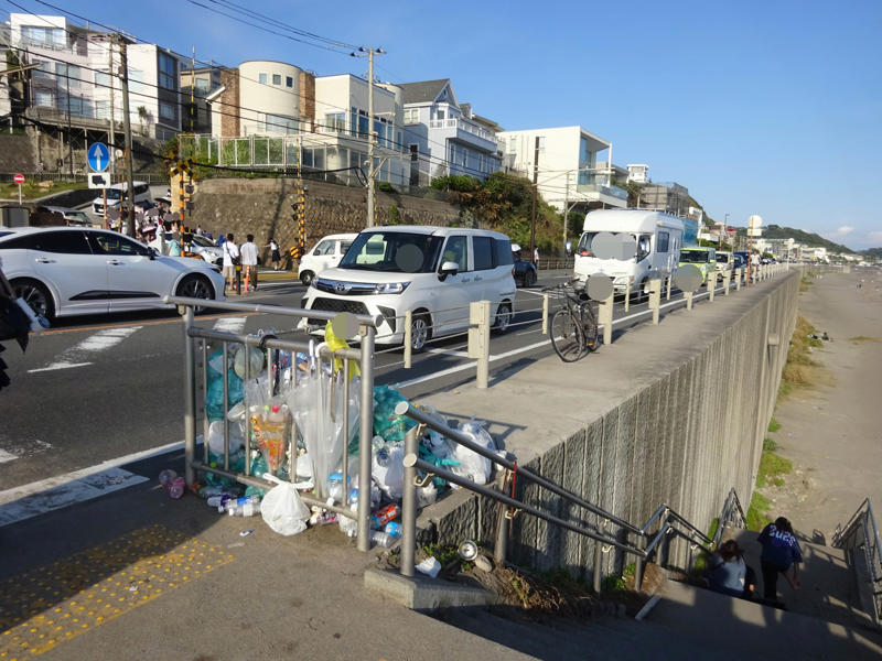 アジア全土で人気沸騰の「聖地」で放置された大問題, 病院の敷地でやりたい放題, “白タク”運転手の巧妙で悪質な手口, 江ノ電はパンク状態…高校生の日常にも影響