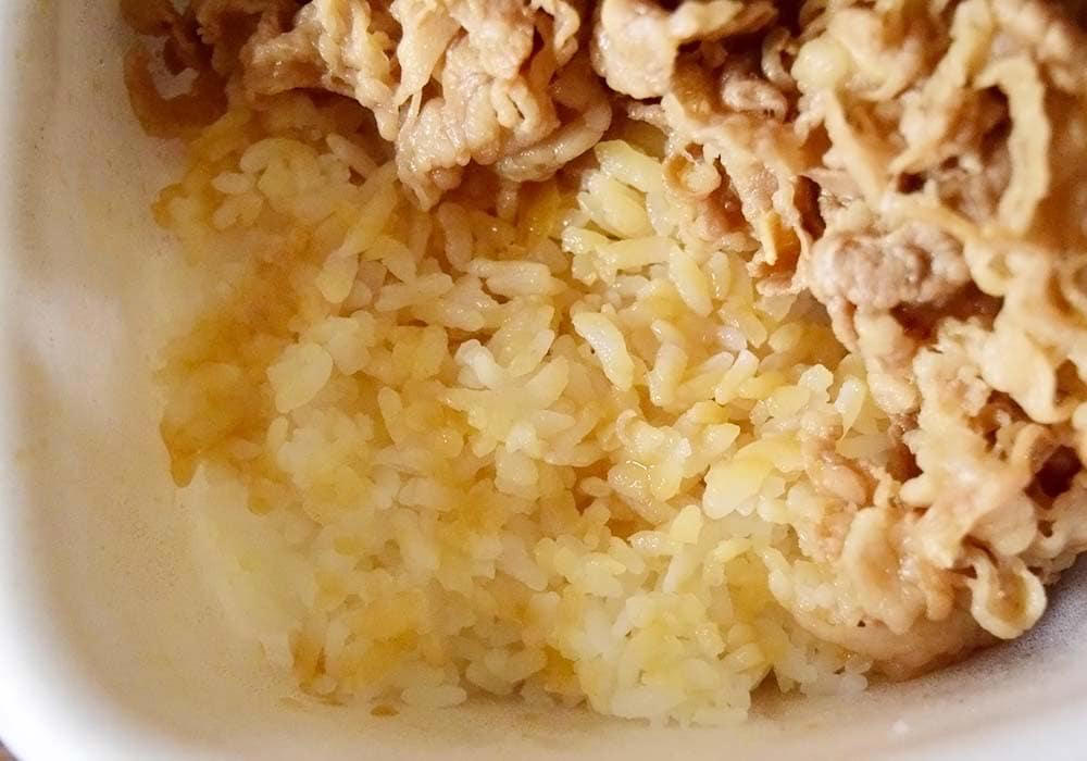 吉野家「牛丼」のつゆの量を変更, 吉野家「牛丼」のご飯量を変更, 吉野家「牛丼」のねぎの量を変更, 吉野家「チーズ牛丼」注文時はチーズを下に入れることも可能