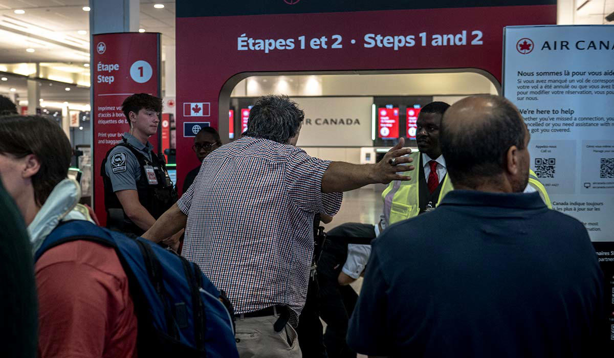FULL REFUNDS FOR PASSENGERS RISK OF JAIL TIME, STRIKES SET TO CONTINUE, 'WE'RE LOOKING FOR A SOLUTION HERE', CARNEY PUSHES FOR SOLUTION, AIR CANADA SHARES DOWN, STAFF WILL BE HELD ACCOUNTABLE, 'THERE IS NO LOCKOUT IN PLACE', STAFF ASK FOR AIR TRANSAT RATES, FULL REFUNDS FOR PASSENGERS, WHAT DID AIR CANADA OFFER?