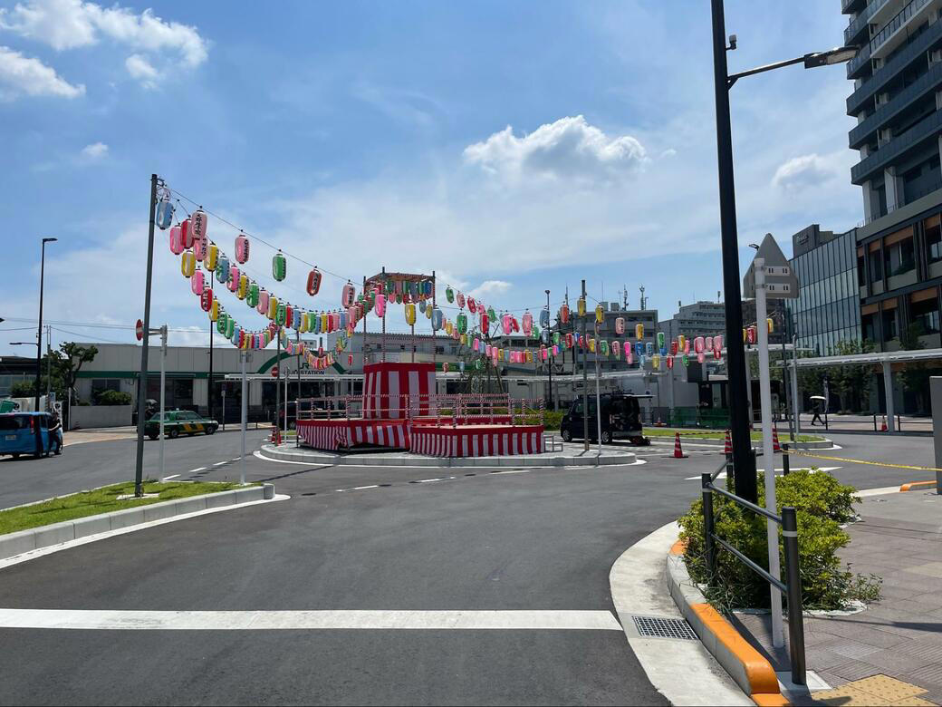 小さな駅と大きなタワマン, チェーン店が多いテナント, 十条銀座に勝つのは確かに大変そうだ…, ラウンジには子どもがたくさんいた, タワマンと溶け合っていく十条の暮らし, 原風景としての「タワマン」
