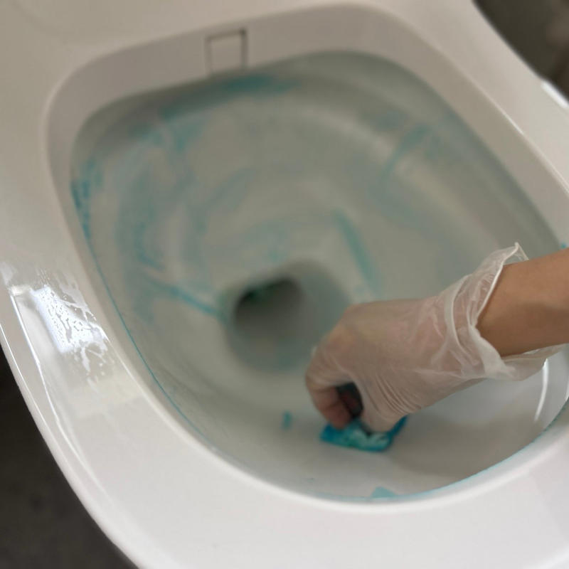 NG1．メラミンスポンジでこすり洗い, NG2.アルコールで便座を拭く, NG3.床や壁をトイレットペーパーでなんとなく拭く, 適切な掃除で快適な空間に