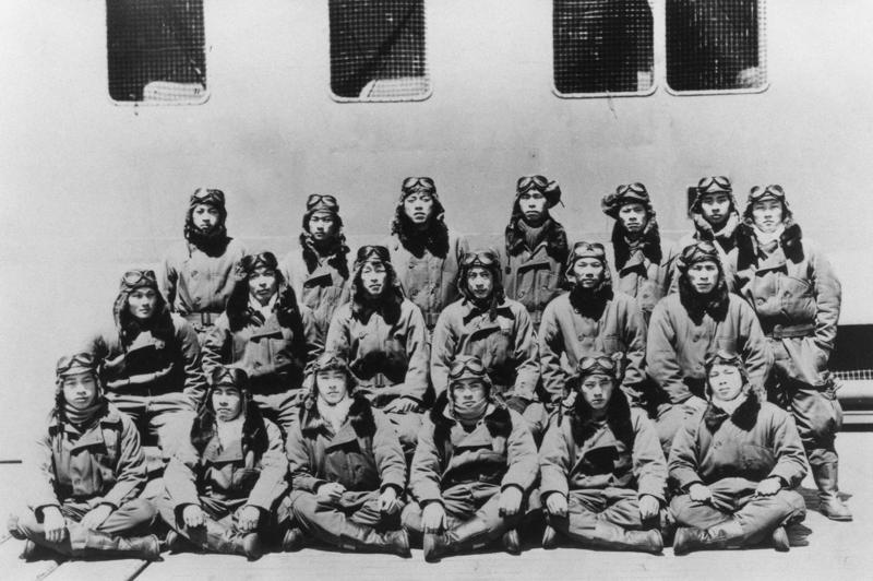 歴戦の戦闘機搭乗員, 「二度目の原爆は落とさせない」, 「なんだあれは？まさか広島に落ちたのと同じ…」, 原爆投下直後の長崎上空を初めて飛んだ日本海軍の搭乗員, 「腕の皮がズルズルと剥ける」被爆地の地獄絵図