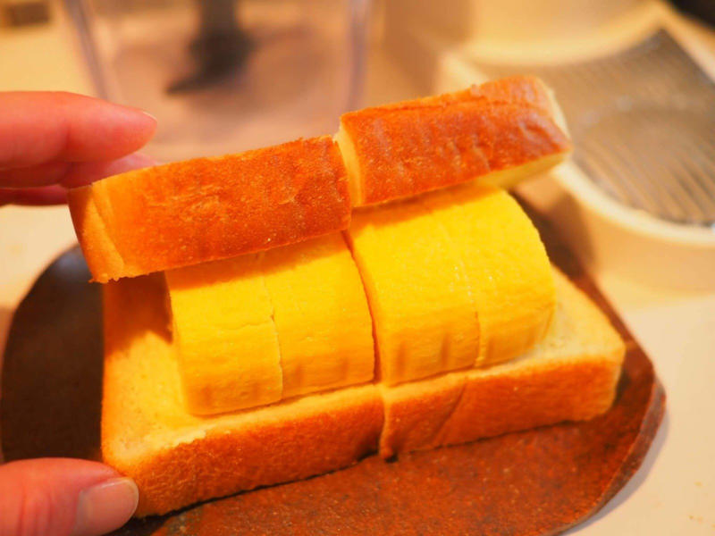 身近な食材で、最高の「ご褒美たまごサンドタイム」を！　, 究極の「ご褒美たまごサンド」を自宅で！ 簡単作り方ガイド, セブン-イレブン：黄金比が織りなす「じゅわ～」なハーモニー, ファミリーマート：パンへの愛が止まらない…, ローソン：個性を見つけたい、未完の大器, 総評とこれからの可能性：あなただけの「究極」を探す旅へ