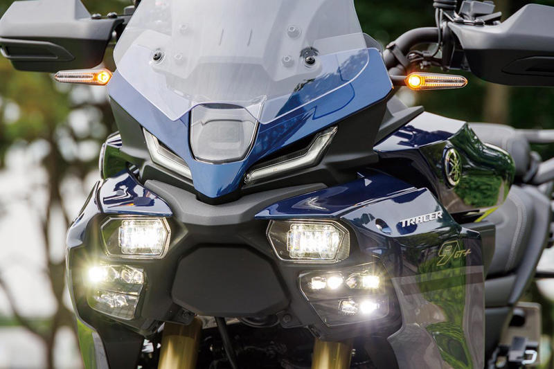 ヤマハ「トレーサー9GT+ Y-AMT ABS」インプレ（小川 勤）, ヤマハ「トレーサー9GT+ Y-AMT ABS」カラー・人気投票, ヤマハ「トレーサー9GT+ Y-AMT ABS」ライディングポジション・足つき性, ヤマハ「トレーサー9GT+ Y-AMT ABS」各部装備・ディテール解説, ヤマハ「トレーサー9GT+ Y-AMT ABS」主なスペック・燃費・製造国・価格, ヤマハ「トレーサー9GT+ Y-AMT ABS」関連のおすすめ記事