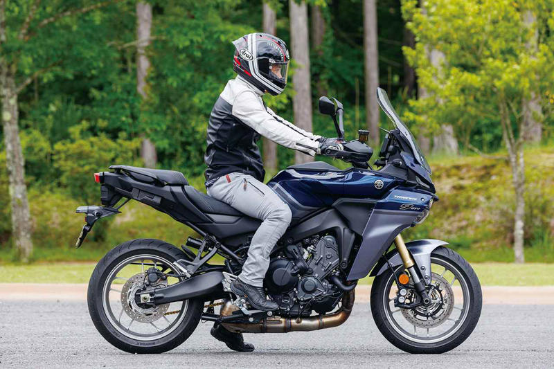 ヤマハ「トレーサー9GT+ Y-AMT ABS」インプレ（小川 勤）, ヤマハ「トレーサー9GT+ Y-AMT ABS」カラー・人気投票, ヤマハ「トレーサー9GT+ Y-AMT ABS」ライディングポジション・足つき性, ヤマハ「トレーサー9GT+ Y-AMT ABS」各部装備・ディテール解説, ヤマハ「トレーサー9GT+ Y-AMT ABS」主なスペック・燃費・製造国・価格, ヤマハ「トレーサー9GT+ Y-AMT ABS」関連のおすすめ記事