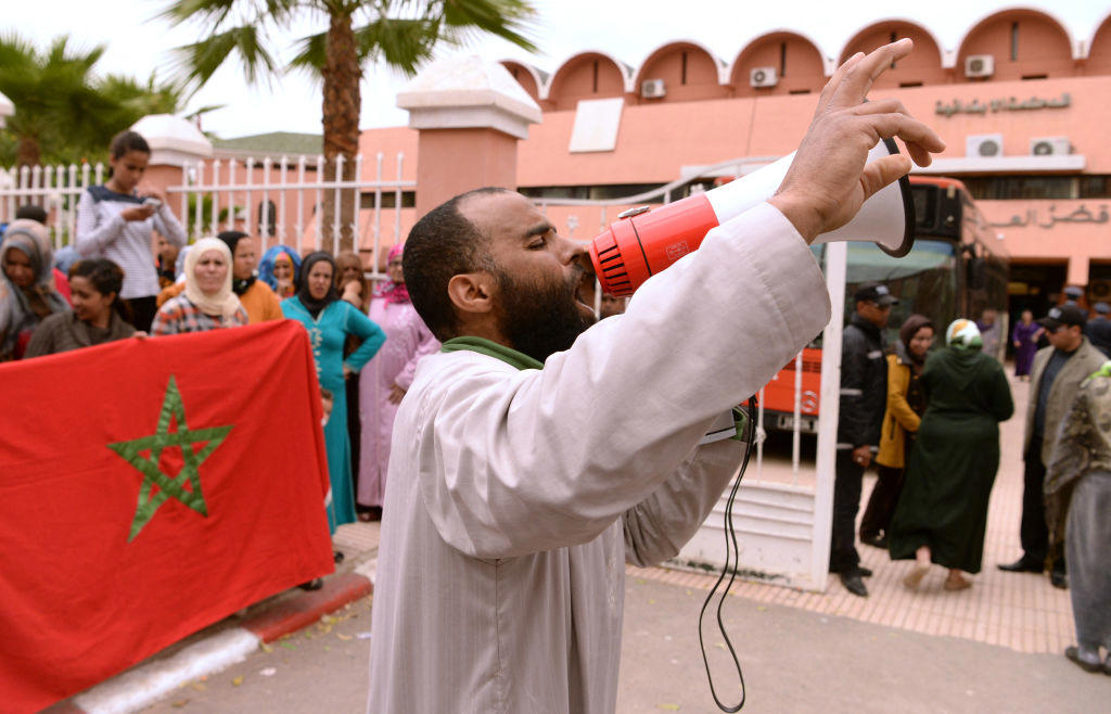 Morocco is working towards the World Cup, In December 2025. the country hosts the Africa Cup of Nations, The biggest soccer stadium in the world, Where futurism and tradition meet, High-speed train from Tangier to Agadir, 3 hours from Tangier to Marrakesh, Infrastructure expansion meets historic traffic, Road transport could be better, Morocco's tourism still promises adventure, Moroccans try to protect the coasts, Muslim country but welcoming to other faiths, But: no drinking, A country of contradictions, Tangier and Sahara, stepping stones to Europe, Migration, A European partner - despite all democratic deficits, Strong performance against Islamic terrorism, Connection with India, Tourism is becoming more professional, An issue: animal protection, Luxury and golf tourism, Morocco's people impress with their friendliness, Beaches are not crowded, Ideal for water sports enthusiasts, Poverty alongside tourist attractions, Shopping in Morocco, No pressure from dromedaries, Morocco's biggest problem: water, Environmental issues, Other concerns: construction frenzy and high prices for locals, Locals cannot afford the tourist prices anymore, Fruit sold on the beach
