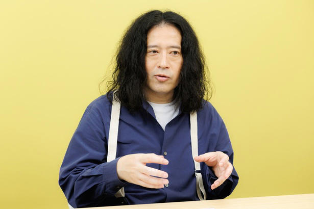 タイトルや書き出しを選ぶか最後の一文を選ぶかには創作のスタイルが影響, いつもの自分と違う部分を使って書き上げる時に喜びを感じる, こんな楽しいことを仕事にできている僕らは幸せ, くだらない本も素晴らしい本も混ざっているから本はいい