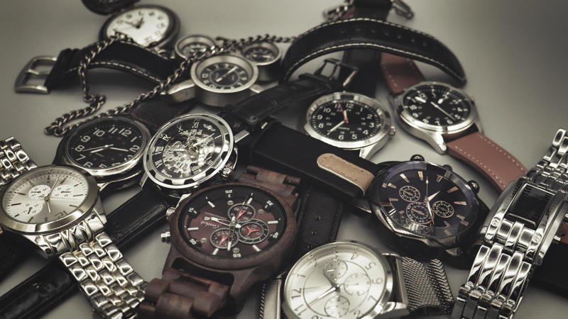 1. Seiko 5 SNK809, 2. Orient Bambino, 3. Timex Marlin, 4. Citizen’s Eco-Drive BM8180-03E, 5. Casio Edifice EFV-100, 6. Invicta Pro Diver 8926OB, 7. Bulova Classic 96B104, 8. Tissot Everytime, 9. MVMT Classic Line, 10. Vostok Amphibia, 11. Daniel Wellington Classic Sheffield, 12. Swatch Skin Irony, 13. Hamilton’s Khaki Field Quartz, 14. Lorus by Seiko, 15. Skagen Ancher