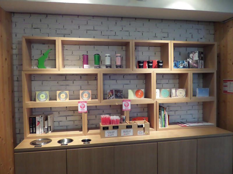 Dal.komm Coffee Namsan Tower, Bukchon Hanok Village, Gyeongbokgung Palace, Gwanghwamun Square, Lotte World, Dongdaemun Design Plaza, Itaewon District, Yonsei University, Han River Parks, Cheonggyecheon Stream, Deoksugung Palace Stonewall Walkway, Seoul Fortress Wall, COEX Aquarium, Coffee Prince Café, Dal.komm Coffee, Seoul's Drama Legacy Lives On