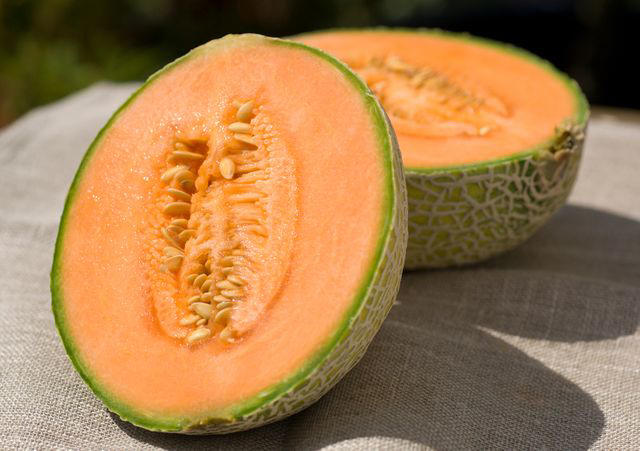 Meet the Farmers, The Best Way to Choose the Sweetest Cantaloupe, According to Farmers, Other Signs of a High-Quality Melon, What to Avoid When Selecting a Cantaloupe, How to Enjoy Cantaloupe, Farmer-Style