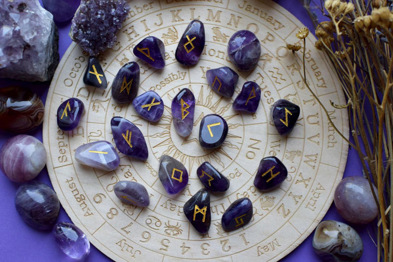 Your daily AI horoscope, Aries (March 21 - April 19), Taurus (April 20 - May 20), Gemini (May 21 - June 21), Cancer (June 22 - July 22), Leo (July 23 - August 23), Virgo (August 24 - September 23), Libra (September 24 - October 23), Scorpio (October 24 - November 22), Sagittarius (November 23 - December 21), Capricorn (December 22 - January 19), Aquarius (January 20 - February 18)