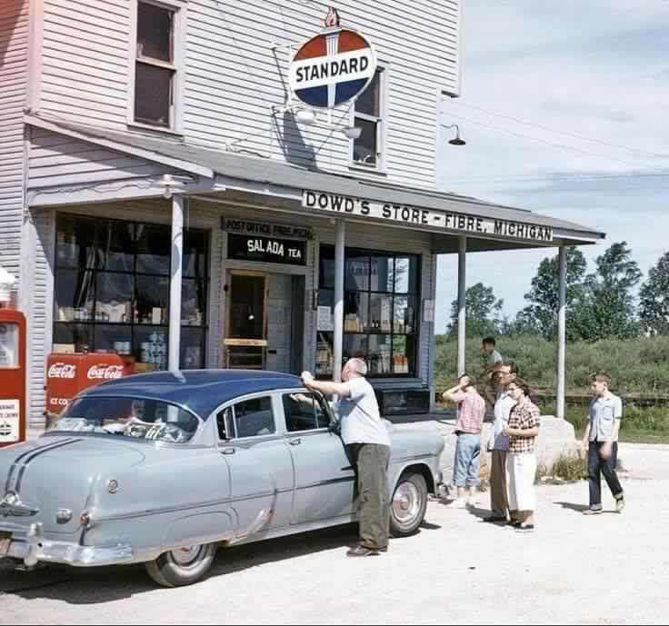 1. Country Store in Oklahoma (1940), 2. Uncle Newt’s Store in Hardin, Tennessee (1945), 3. Woman Looking in a ‘Men Only’ Machine at the Vermont Country Store (1954), 4. Checking Out at a Lynchburg, Tennessee, Store (1972), 5. Double Decker Store in Prospect Hill, North Carolina (1940), 6. McLeary Store, Outside of Salem, Oregon (1959), 7. W.B. Queen, a Fiddler, Playing in a Country Store in Tellico Plains, Tennessee (1941), 8. Soldiers From Fort Benning Playing Pinball in an Alabama Country Store (1941), 9. Putting Ice in the Soft Drink Refrigerator at a Store in Arkansas (1938), 10. General Store in Bigheart, Oklahoma (1908), 11. Grinding Coffee at the General Store in Castolon, Texas (1939), 12. Poolroom at the General Store in Granville County, North Carolina (1940), 13. Manning the Counter (1973), 14. General Store in Moundville, Alabama (1936), 15. Dowd’s Store in Fibre, Michigan (1952), 16. Farm Boy at a General Store Pop Stand in Iowa (1939), 17. Country Store Off a Dirt Road in North Carolina (1939)