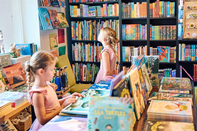 South Main Book Company, Tombolo Books , Faulkner House Books, The Lynx Books, Buxton Books, Charis Books & More, Fabled Bookshop & Cafe