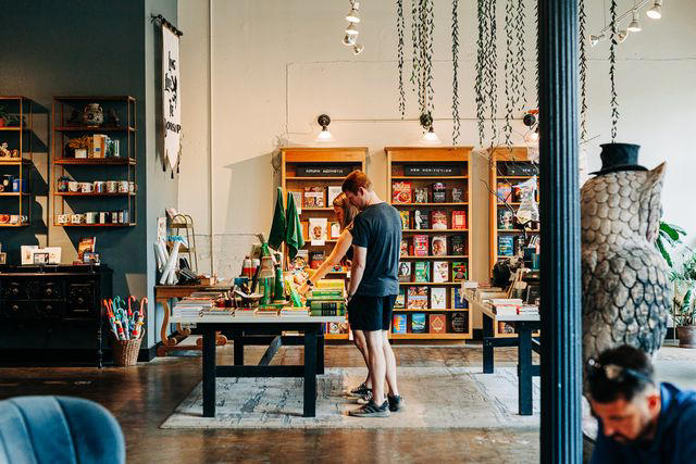 South Main Book Company, Tombolo Books , Faulkner House Books, The Lynx Books, Buxton Books, Charis Books & More, Fabled Bookshop & Cafe
