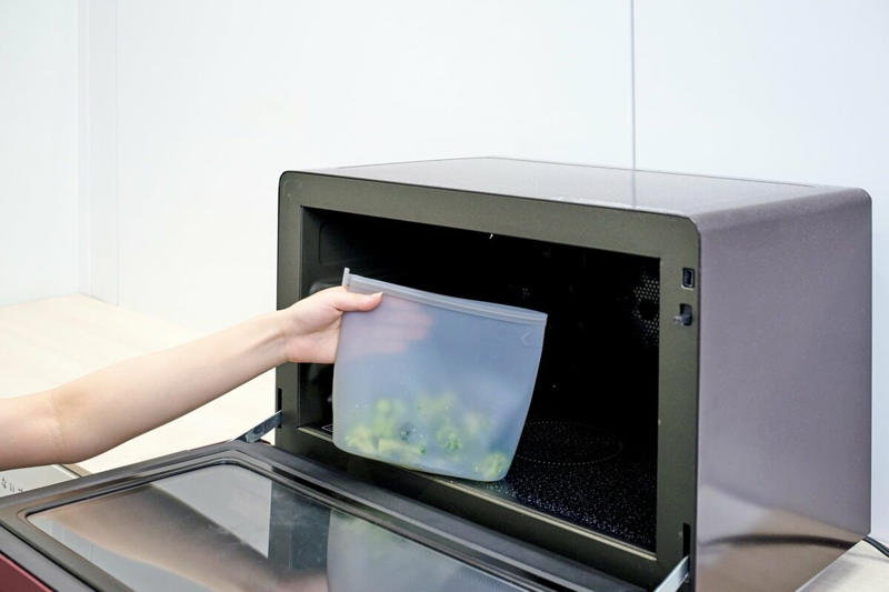 ●パンを焼くと同時におかず調理もできる「コンビプレート」, ●電子レンジで手軽にゆで卵が完成！, ●冷凍つくりおきを電子レンジで調理可能な「シリコンストックバッグ」, ●せいろ料理が簡単に楽しめる「レンジせいろ蒸し器」, ●本格調理ができて食卓もおしゃれに