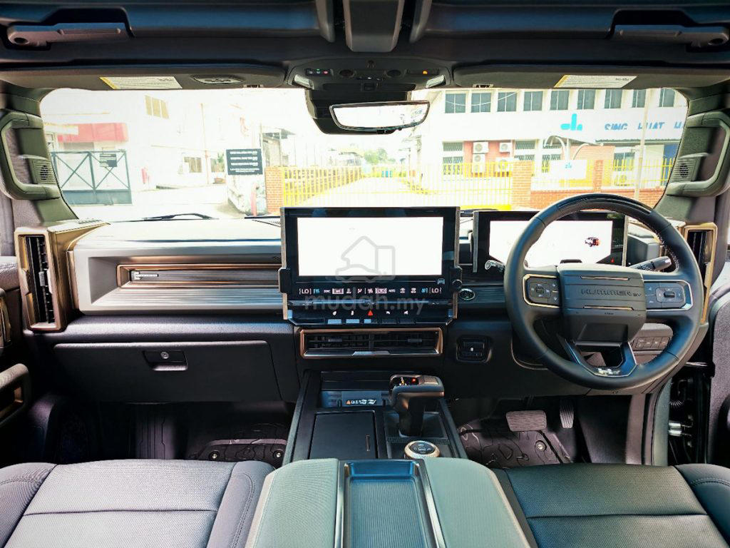 Is this Hummer EV really in Malaysia?, Hummer EV SUV with RHD setup? Are you sure?, There is a typo in the specs, Will charging a Hummer EV in Malaysia be an issue?