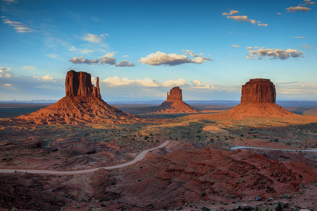 #3: Monument Valley – Stagecoach (1939) and Many Westerns (UT/AZ Border) #1: The Rocky Steps – Rocky (1976) (Philadelphia, PA), #3: Monument Valley – Stagecoach (1939) and Many Westerns (UT/AZ Border), #4: The Stanley Hotel – The Shining (1980) (Estes Park, CO), #7: Tatooine Sets – Star Wars (1977) (Tunisia), #9: Katz’s Delicatessen – When Harry Met Sally (1989) (New York City, NY), #10: Downtown Savannah – Forrest Gump (1994) (Savannah, GA), #12: Highclere Castle – Downton Abbey (2010–2015) (Hampshire, England), #13: Oxford University – The Theory of Everything (2014), Harry Potter (2001–2011), #15: Griffith Observatory – Rebel Without a Cause (1955), La La Land (2016) (Los Angeles, CA), #16: Timberline Lodge – The Shining (1980) (Mt. Hood, OR), #18: The Bench at Notting Hill – Notting Hill (1999) (London, England), #19: The Beach – The Goonies (1985) (Cannon Beach, OR), #21: Baker Street – Sherlock Holmes (2009) (London, England), #22: Skellig Michael – Star Wars: The Last Jedi (2017) (Ireland), #24: Rydell High – Grease (1978) (Venice High School, Los Angeles, CA), #25: Bodega Bay – The Birds (1963) (Bodega, CA)