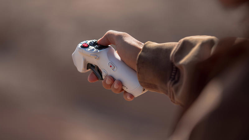 1. It’s the world’s first 360 drone (sort of), 2. It flies a lot like the DJI Avata, 3. You’ll need an app to create shareable videos, 4. It doesn’t skimp on safety, 5. It will launch globally in January 2026 – but the price remains TBC
