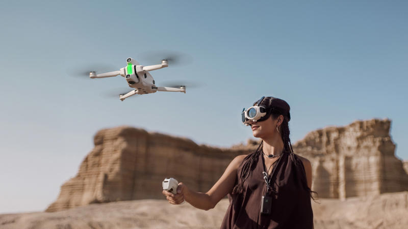 1. It’s the world’s first 360 drone (sort of), 2. It flies a lot like the DJI Avata, 3. You’ll need an app to create shareable videos, 4. It doesn’t skimp on safety, 5. It will launch globally in January 2026 – but the price remains TBC