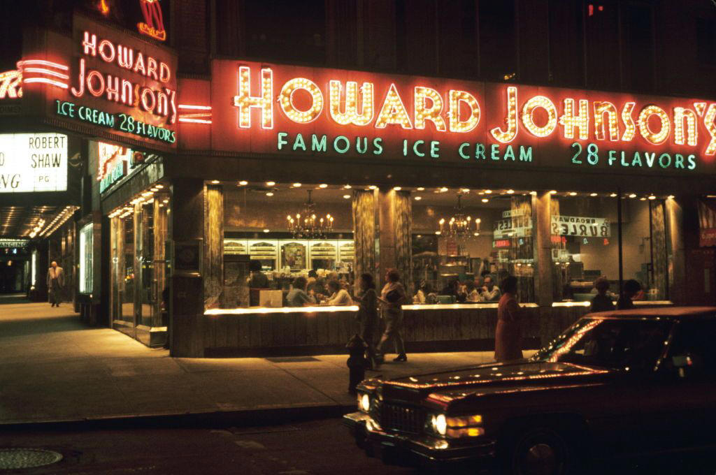 1) Howard Johnson's 1) Howard Johnson's, 2) Chi Chi's, 3) Bennigan's, 4) Arthur Treacher's Fish & Chips, 5) Planet Hollywood, 6) Bob's Big Boy, 7) ESPN Zone, 9) Blimpie