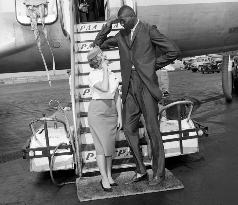 The Glamour of Flying: Fashion and Style in the Skies The Dawn of Commercial Air Travel, Iconic Aircraft of the Era, Legendary Pilots Who Took to the Skies, The Rise of Air Shows and Aerial Competitions, The Glamour of Flying: Fashion and Style in the Skies, The Role of Aviation in World War II, Pioneering Airlines That Shaped the Industry, The Evolution of In-Flight Amenities, Notable Aviation Records and Achievements, The Influence of Aviation on Pop Culture, The Architectural Marvels: Iconic Airports of the Time, The Technological Innovations That Changed the Game, The Impact of Aviation on Global Connectivity, Reflecting on the Legacy of the Golden Age of Aviation