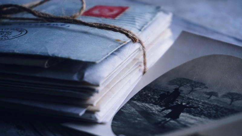 Personal Mementos or Letters Personal Mementos or Letters, Religious or Cultural Items, Photos or Keepsakes, Posting Photos or Details on Social Media Immediately, Overpowering the Conversation, Giving Unsolicited Advice or Opinions