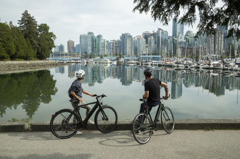 What double-digit drop in Canadian tourists means July numbers revealed a big problem, The boycott issue is only getting worse, Automobile return trips in July drop by a lot, A bigger decline than the previous month, Air travel returns from the United States, The seventh consecutive month of double-digit declines, What double-digit drop in Canadian tourists means, An early warning about the problem ahead, Canadians are a big source of US visitors, Major visitor declines in key border cities