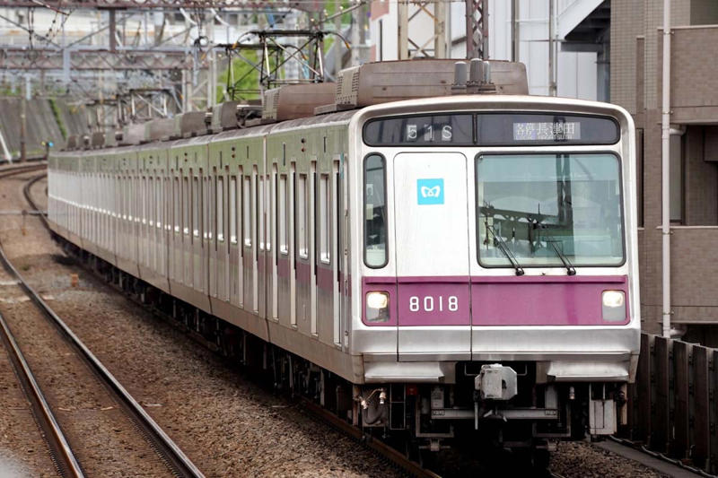 神奈川に置かれた半蔵門線基地, 都心直通地下鉄の車両拠点, 渋谷駅地下化の挑戦, 都心地下鉄の車両拠点戦略, 鷺沼基地活用の裏側, 都心地下制約と基地活用