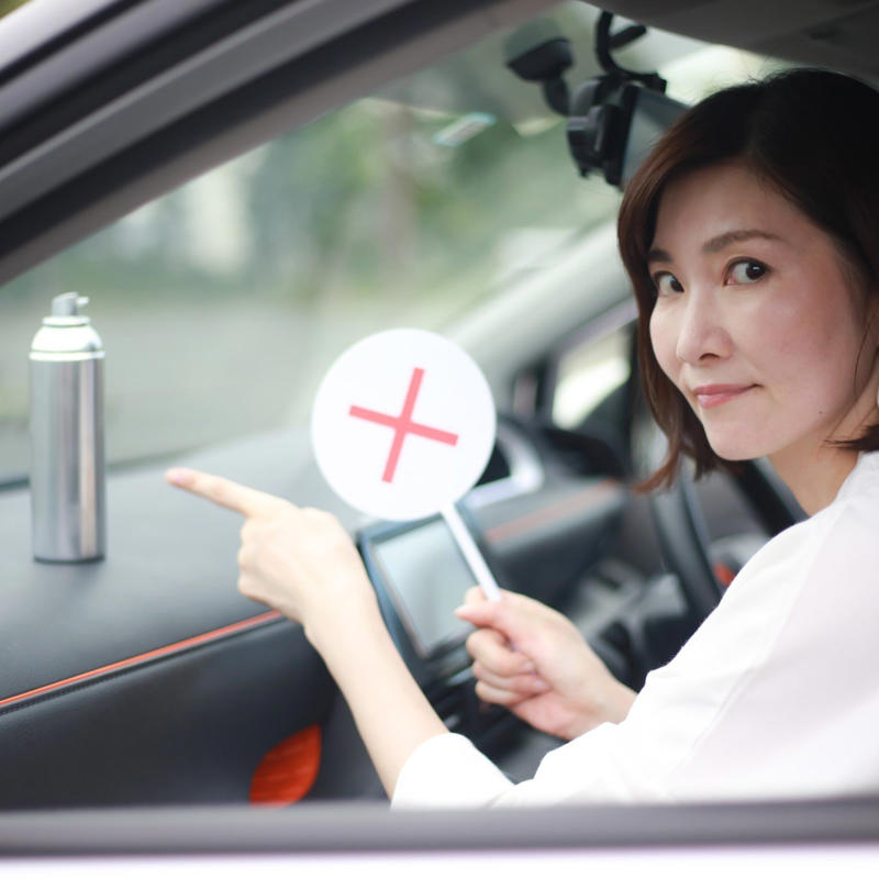 NGその1．モバイルバッテリー, NGその2．アルコールスプレー, NGその3．スプレー缶, 夏の車内には置かない習慣を