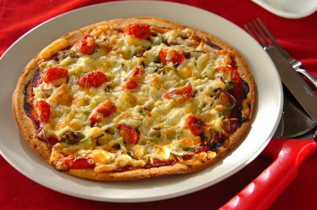 ・「どんなピザが好き？」の結果は…, ・「宅配ピザ、食べる頻度は？」の結果は…, ・「好きな宅配ピザはどこ？」の結果は…, ・「ピザと一緒に食べるなら？」の結果は…