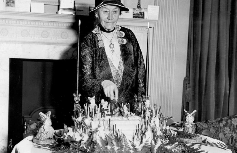 23. Maurice Chevalier's musical cake, 1956, 22. Hank Aaron's baseball tableau cake, 1973, 21. A super-sized sombrero cake, 1933, 20. Pavarotti's artistic cake portrait, 1980, 19. Ingrid Bergman and Charles Boyer's joint birthday cake, 1946, 18. Denise Grey's dual pink birthday cakes, 1985, 17. An elaborate Alice in Wonderland cake, 1932, 16. Shirley Temple's seventh birthday cake, 1936, 15. An extravagant Arc de Triomphe cake, 1983, 14. Glen Campbell's lifelike guitar cake, 1973, 13. A gravity-defying hot air balloon cake, 1933, 12. Elizabeth Taylor's front page cake, 1982, 11. Chuck Berry's rock 'n' roll cake, 1986, 10. Prince Charles' regal 40th birthday cake, 1988, 9. Princess Irene's nautical cake, 1951, 8. An architectural birthday cake, 1981, 7. Queen Charlotte's giant birthday cake, 1930, 6. Franklin D. Roosevelt's monumental birthday cake, 1940, 5. Winston Churchill's 80th birthday cake, 1954, 4. Harry Truman's five-tier birthday cake, 1954, 3. Charlie Chaplin's five-foot birthday cake, 1966, 2. John F. Kennedy's 44th birthday cake, 1961