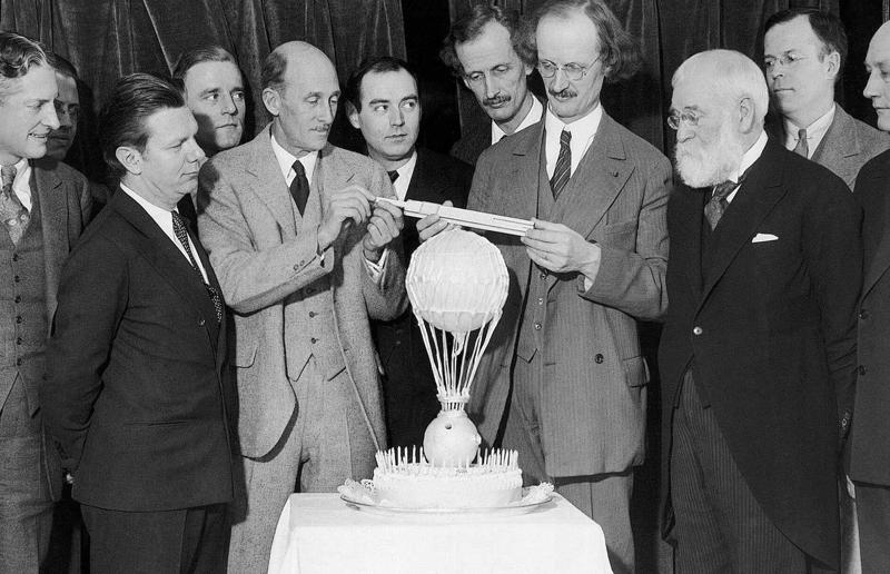 23. Maurice Chevalier's musical cake, 1956, 22. Hank Aaron's baseball tableau cake, 1973, 21. A super-sized sombrero cake, 1933, 20. Pavarotti's artistic cake portrait, 1980, 19. Ingrid Bergman and Charles Boyer's joint birthday cake, 1946, 18. Denise Grey's dual pink birthday cakes, 1985, 17. An elaborate Alice in Wonderland cake, 1932, 16. Shirley Temple's seventh birthday cake, 1936, 15. An extravagant Arc de Triomphe cake, 1983, 14. Glen Campbell's lifelike guitar cake, 1973, 13. A gravity-defying hot air balloon cake, 1933, 12. Elizabeth Taylor's front page cake, 1982, 11. Chuck Berry's rock 'n' roll cake, 1986, 10. Prince Charles' regal 40th birthday cake, 1988, 9. Princess Irene's nautical cake, 1951, 8. An architectural birthday cake, 1981, 7. Queen Charlotte's giant birthday cake, 1930, 6. Franklin D. Roosevelt's monumental birthday cake, 1940, 5. Winston Churchill's 80th birthday cake, 1954, 4. Harry Truman's five-tier birthday cake, 1954, 3. Charlie Chaplin's five-foot birthday cake, 1966, 2. John F. Kennedy's 44th birthday cake, 1961
