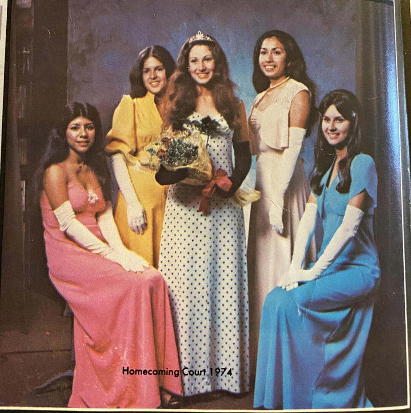 10. Candidates for Queen at a California High School (1974) 1. Homecoming With the Girls (1977), 2. Homecoming Court Looking Snazzy (1970s), 3. Check out That Red Suit (1974), 4. Groovy Homecoming Date (1975), 5. Homecoming Dance at Willow Run High School in Ypsilanti, Michigan (1971), 6. Football Player at His Homecoming Game (1978), 7. Colorful Garb (1970s), 8. Getting Crowned Queen at an Alabama High School (1971), 9. Homecoming Court at St. Joseph High School (1964), 10. Candidates for Queen at a California High School (1974), 11. Getting a Good Vantage Point of the Homecoming Parade (1971), 12. University of Florida Homecoming (1954), 13. Pulling Up to Homecoming in Style (1957), 14. Homecoming Queen Contestants (1969), 15. Homecoming Queen Being Crowned (1969), 16. Getting Ready to Head to the Game (1988), 17. Homecoming Court from Woodlawn High School in Shreveport, Louisiana (1971)