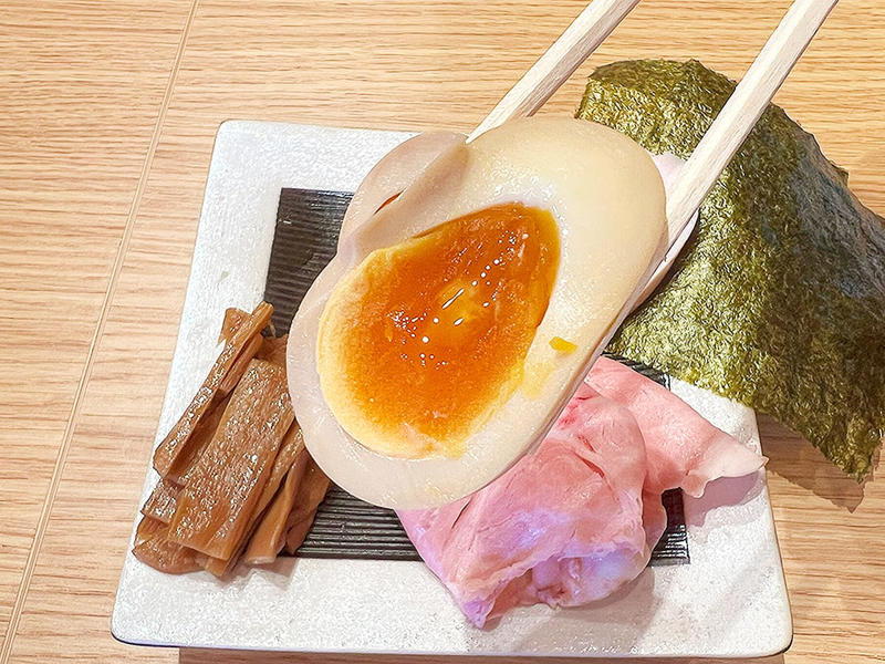 『麺匠 一鶏』とは, 【長岡醬油らーめんをアレンジ】「極鶏生姜醤油」, 【黄金色のスープ】「極鶏塩そば」, メニュー(2025年8月19日時点)